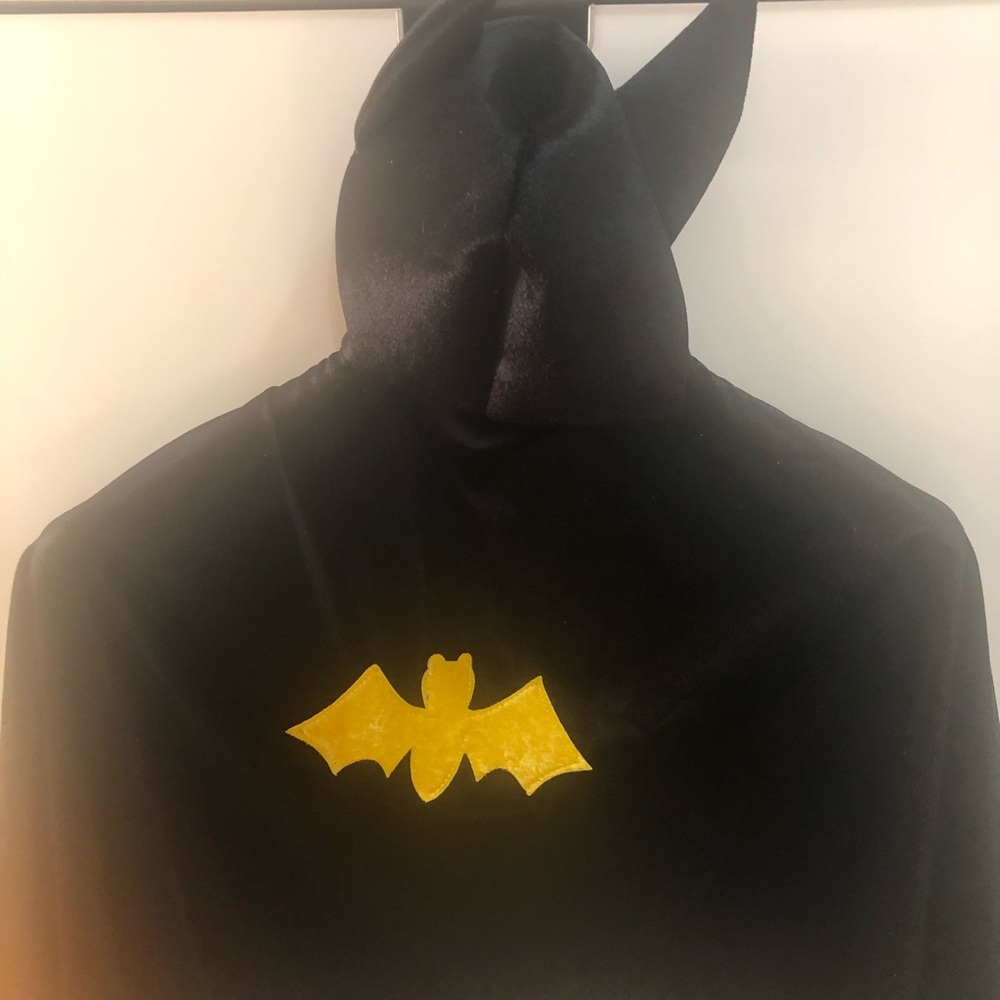 Kids Batman cape with hood by Great Pretenders